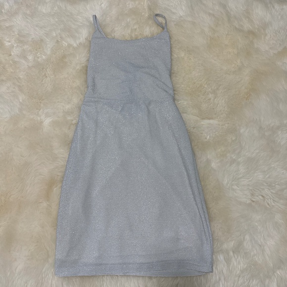 New Sparkling Sexy Sleeveless Mini Women Dress (Silver Color) Size Small - Picture 1 of 2